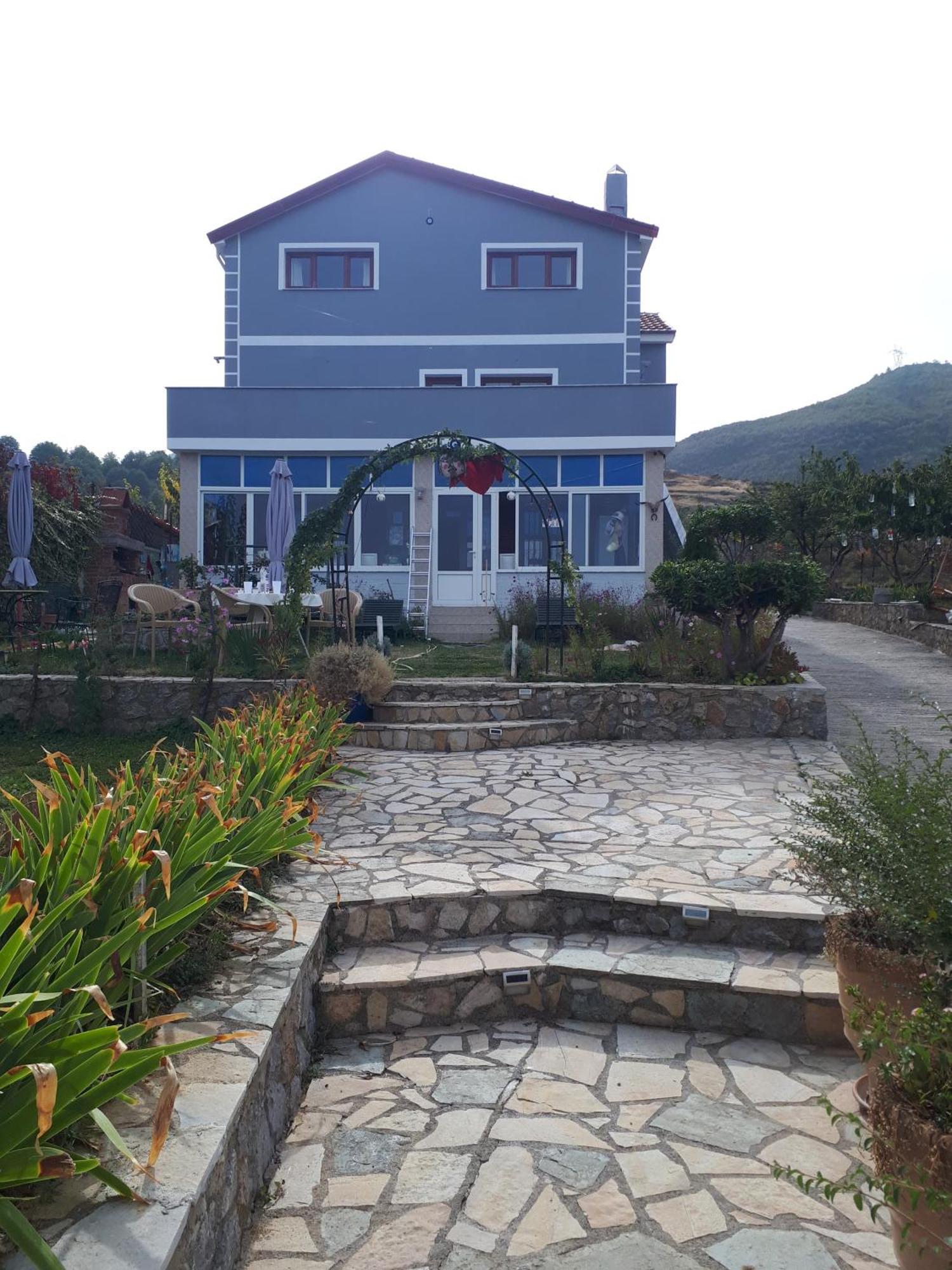 Topalli Villa Pogradec